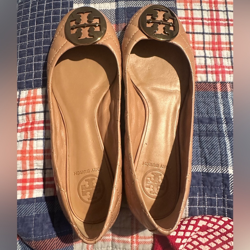 Barley Worn Tory Burch Flats!!!
